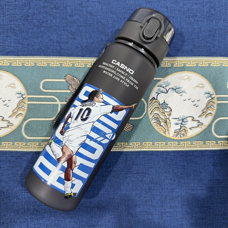 Frosted Water Bottle with Lid Space Cup Sports Water Cup for Soccer Fans & Tournaments