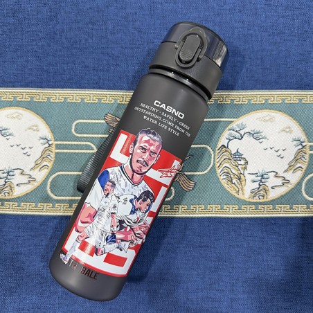 Frosted Water Bottle with Lid Space Cup Sports Water Cup for Soccer Fans & Tournaments